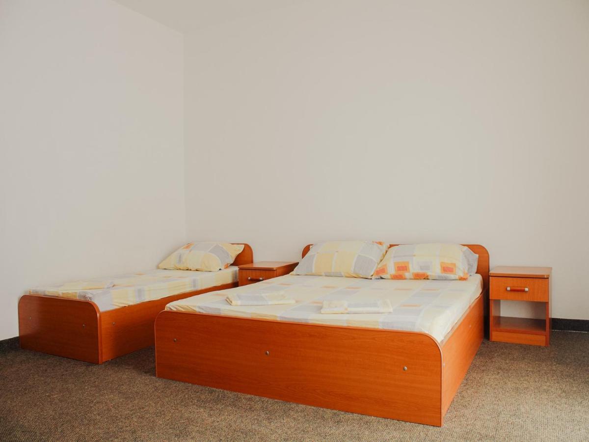 Apartments And Rooms Mato Neum Chambre photo